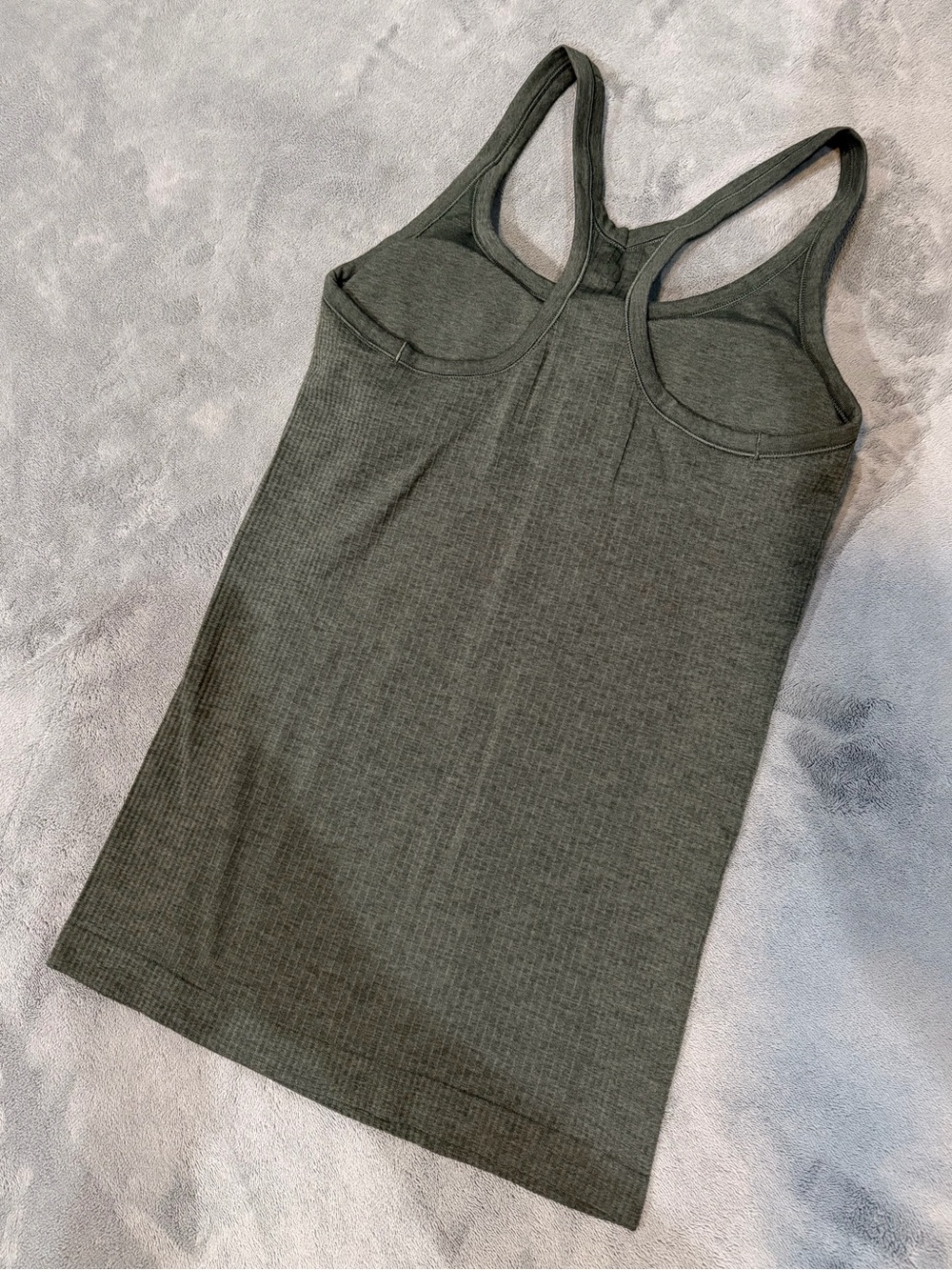 Lululemon - Picture 2 of 4